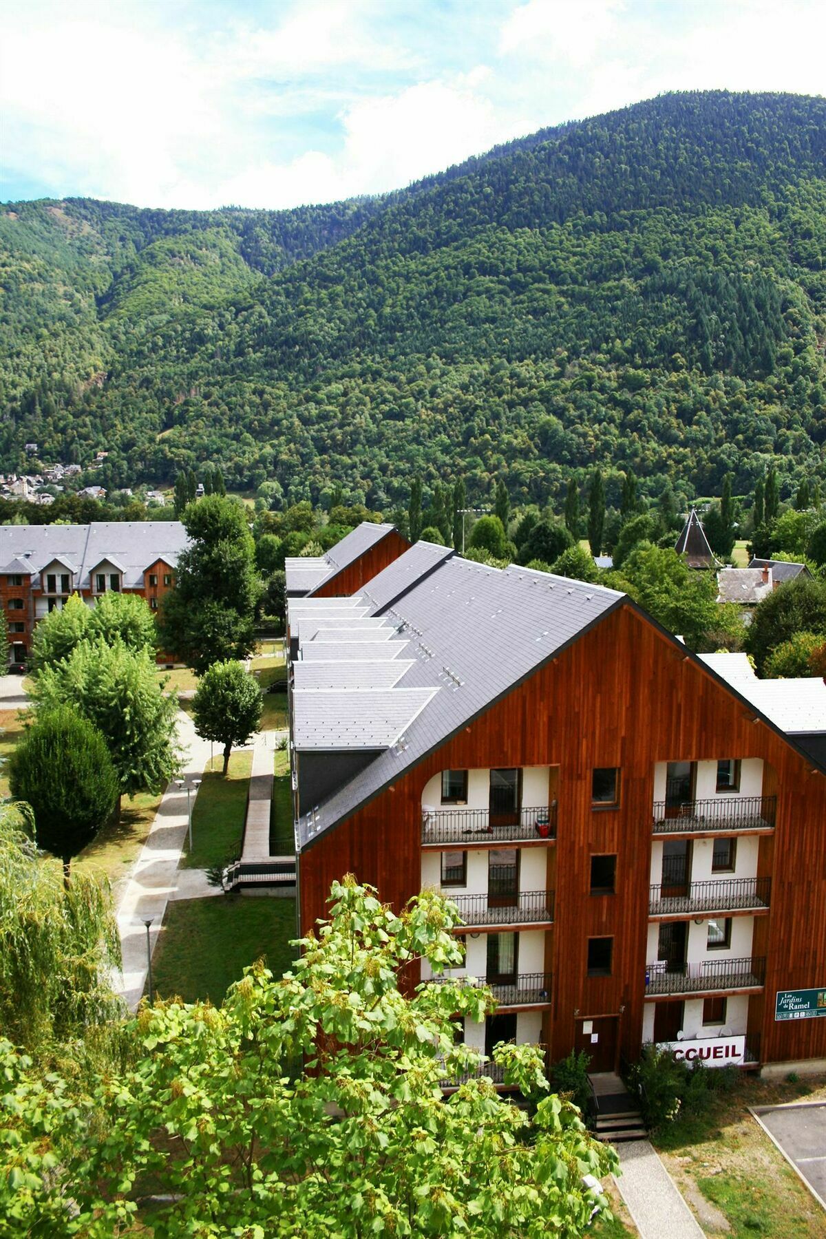 Bagnères-de-Luchon Residence Les Jardins De Ramel By Popinns מראה חיצוני תמונה